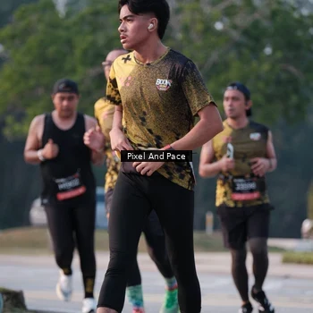 Runner Photo 6766844