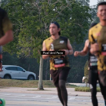 Runner Photo 6766846