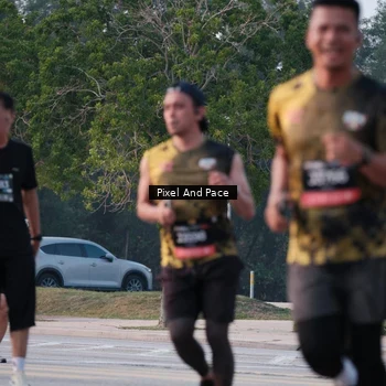 Runner Photo 6766848