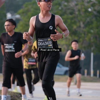 Runner Photo 6766849
