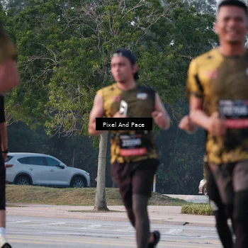 Runner Photo 6766861