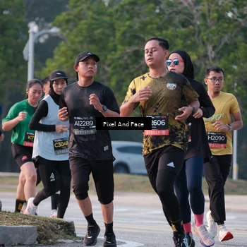 Runner Photo 6766868
