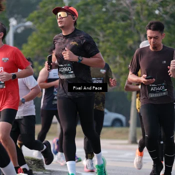 Runner Photo 6766876