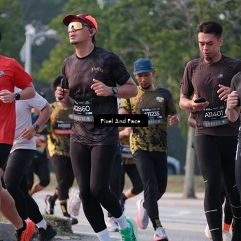 Runner Photo 6766877