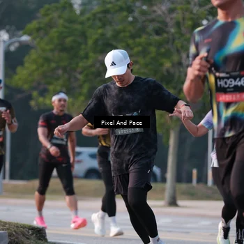 Runner Photo 6766897