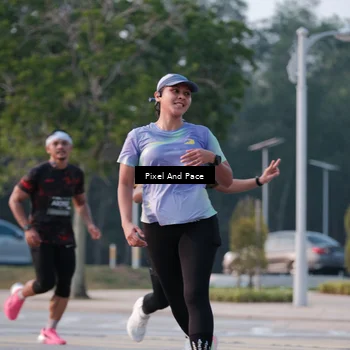 Runner Photo 6766919