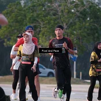Runner Photo 6766990