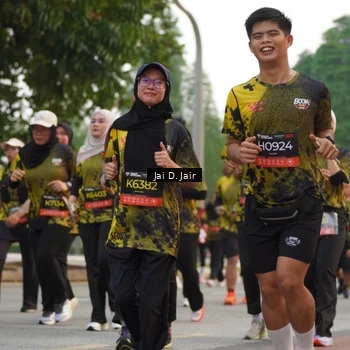 Runner Photo 6767001