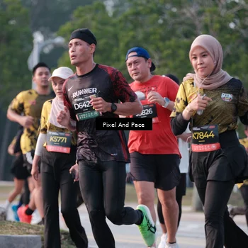 Runner Photo 6767009