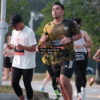 Runner Photo 6767045