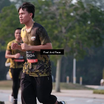 Runner Photo 6767082