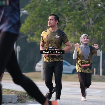 Runner Photo 6767100