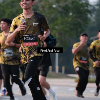 Runner Photo 6767123