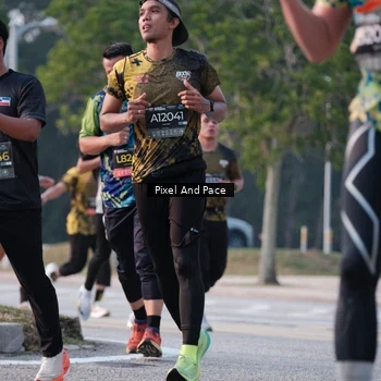 Runner Photo 6767190