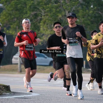 Runner Photo 6767195