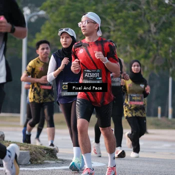Runner Photo 6767225
