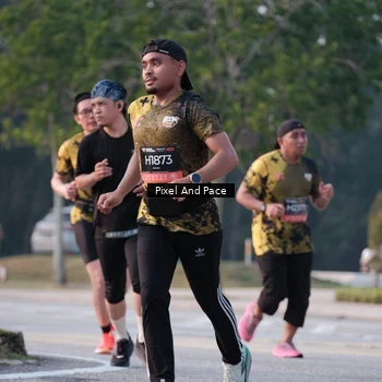 Runner Photo 6767282