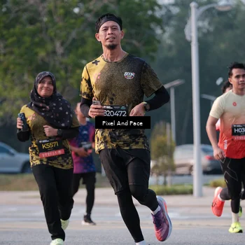 Runner Photo 6767313
