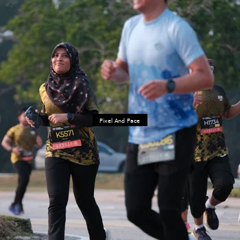 Runner Photo 6767352