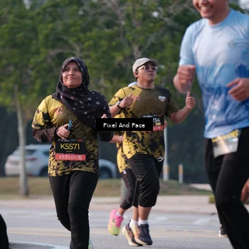 Runner Photo 6767355