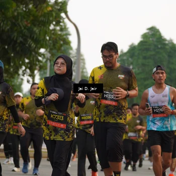 Runner Photo 6767359