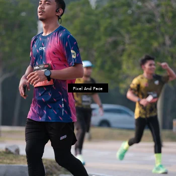 Runner Photo 6767361