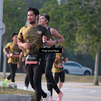 Runner Photo 6767373