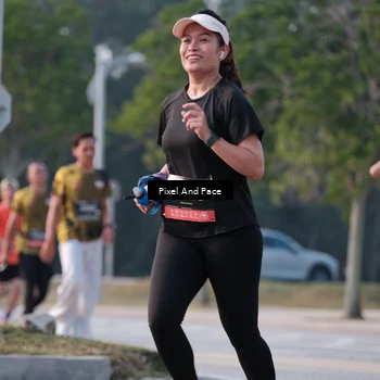 Runner Photo 6767374