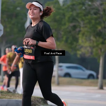 Runner Photo 6767378