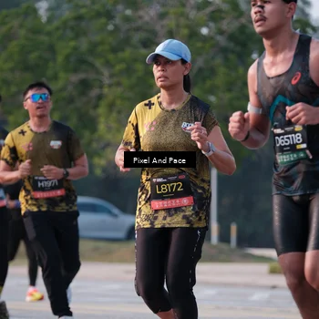 Runner Photo 6767390