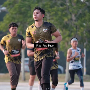 Runner Photo 6767402