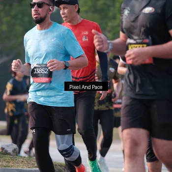 Runner Photo 6767412