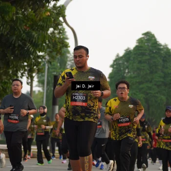Runner Photo 6767429