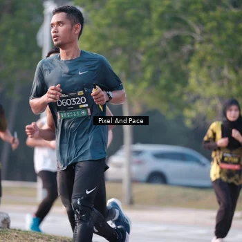 Runner Photo 6767443