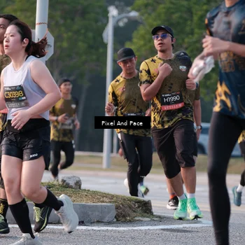 Runner Photo 6767450