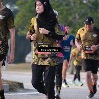 Runner Photo 6767465