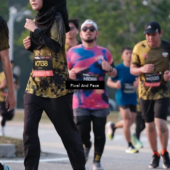 Runner Photo 6767473