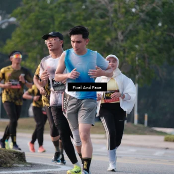 Runner Photo 6767523