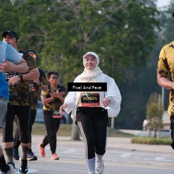 Runner Photo 6767529