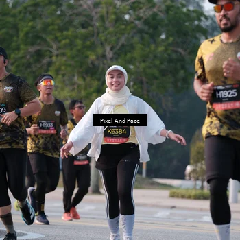Runner Photo 6767535