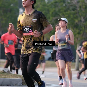 Runner Photo 6767552