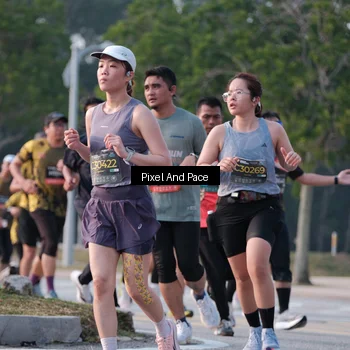 Runner Photo 6767557