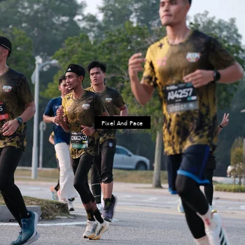 Runner Photo 6767664