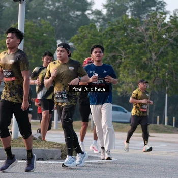 Runner Photo 6767667