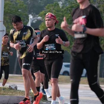 Runner Photo 6767688