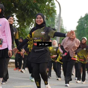 Runner Photo 6767701