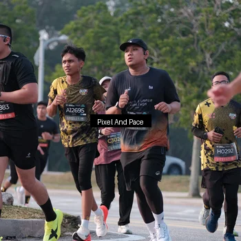 Runner Photo 6767715