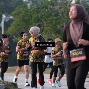 Runner Photo 6767826