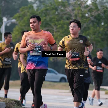 Runner Photo 6767887