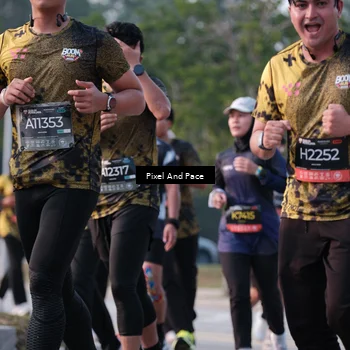 Runner Photo 6767913
